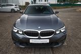 BMW 320 d Touring Advantage *1.HD*PANO*LED*NAVI* - BMW 320 Gebrauchtwagen in Düsseldorf