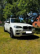 BMW X5 3.0D M-Paket HU 07/27 - BMW X5 aus 2009 mit Diesel-Antrieb