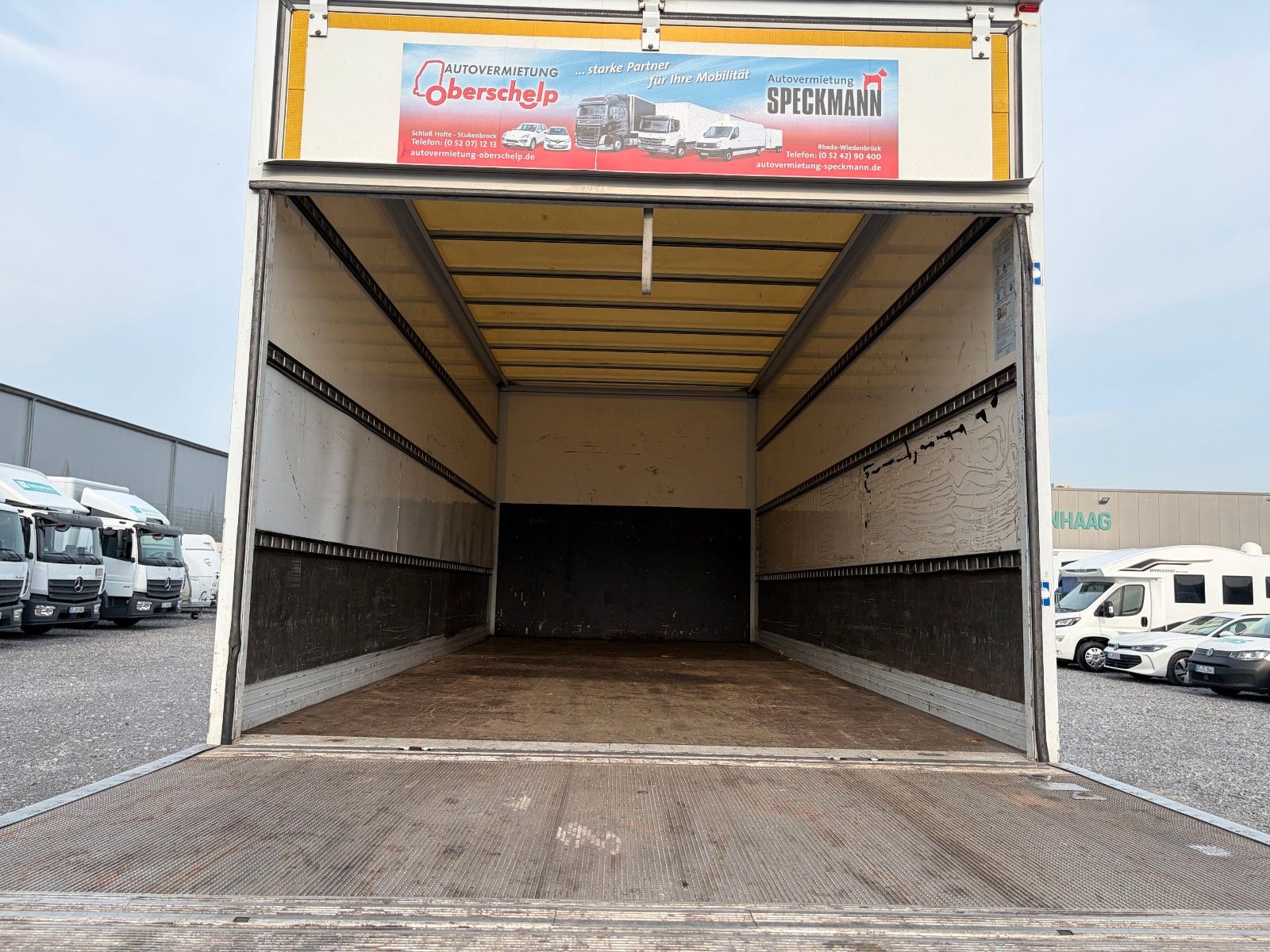 Fahrzeugabbildung Mercedes-Benz Atego 818 L Koffer LBW Klima Automatic