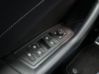 VW T-Roc 1.5 TSI DSG R-Line SHZ NAV AHK KAM 5JGAR bei Autohaus Landmann & Maier OHG