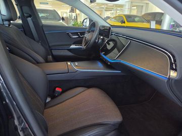 Mercedes E 220 - 10