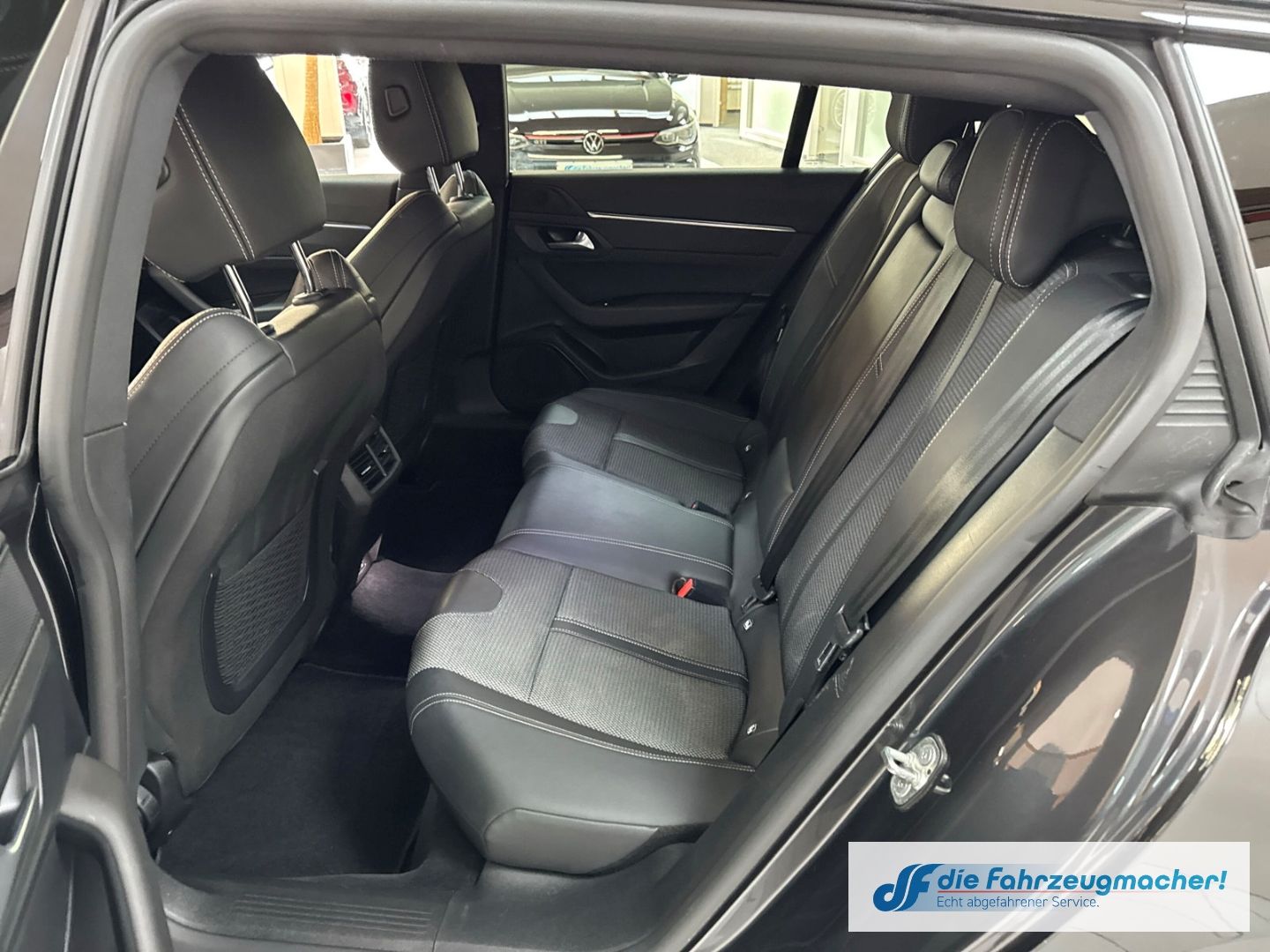 Fahrzeugabbildung Peugeot 508 SW Allure Pack Navi ACC El. Heckklappe 2-Zon