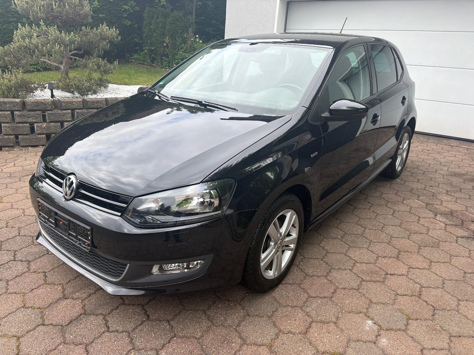Volkswagen Polo 1.6 TDI LIFE,2HAND,8xbereift