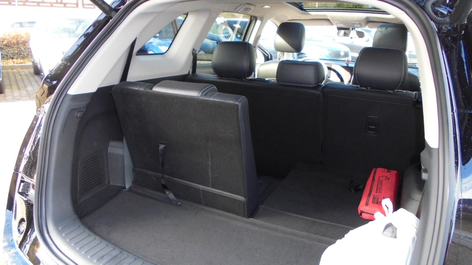 DFSK Fengon E5 PHEV Hybrid 7-sitzig, Allwetterreifen,