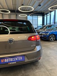 Volkswagen Golf VII Lim. Sound Start-Stopp *Navi*Kamera*