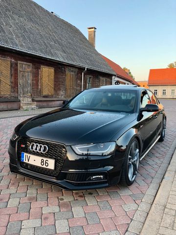 Audi S4 3.0 TFSI S tronic quattro -