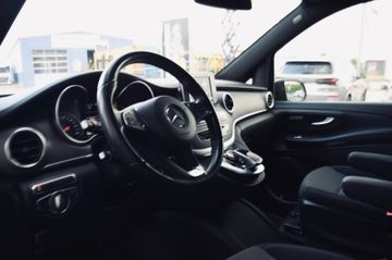 Mercedes V 220 - 8