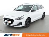 Hyundai i30 1.4 YES!*NAVI*TEMPO*CAM*PDC*SHZ*KLIMA* - Hyundai i30 mit Benzin-Antrieb: Weiß, Limousine, 1.4