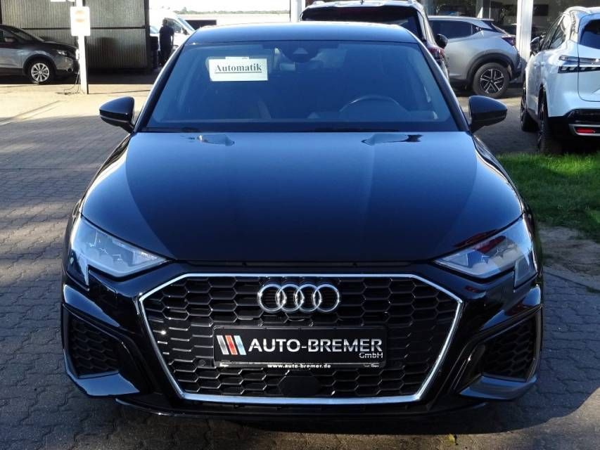 Fahrzeugabbildung Audi A3 Sportback 1.5 TFSI MHEV S line