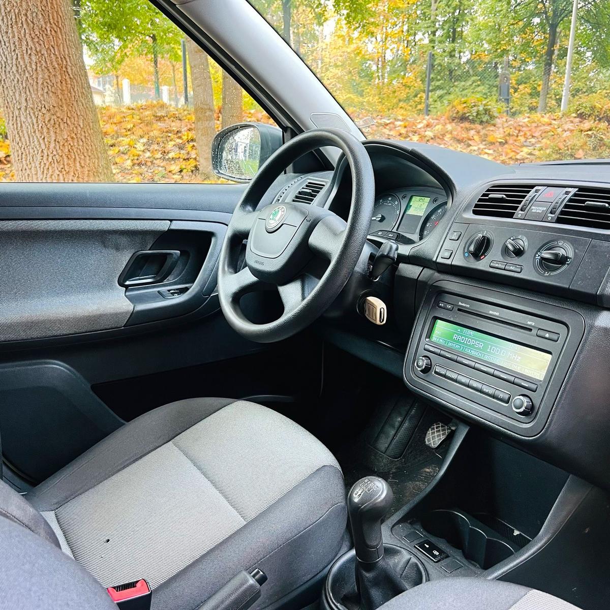 Skoda Fabia 2012 — photo 15