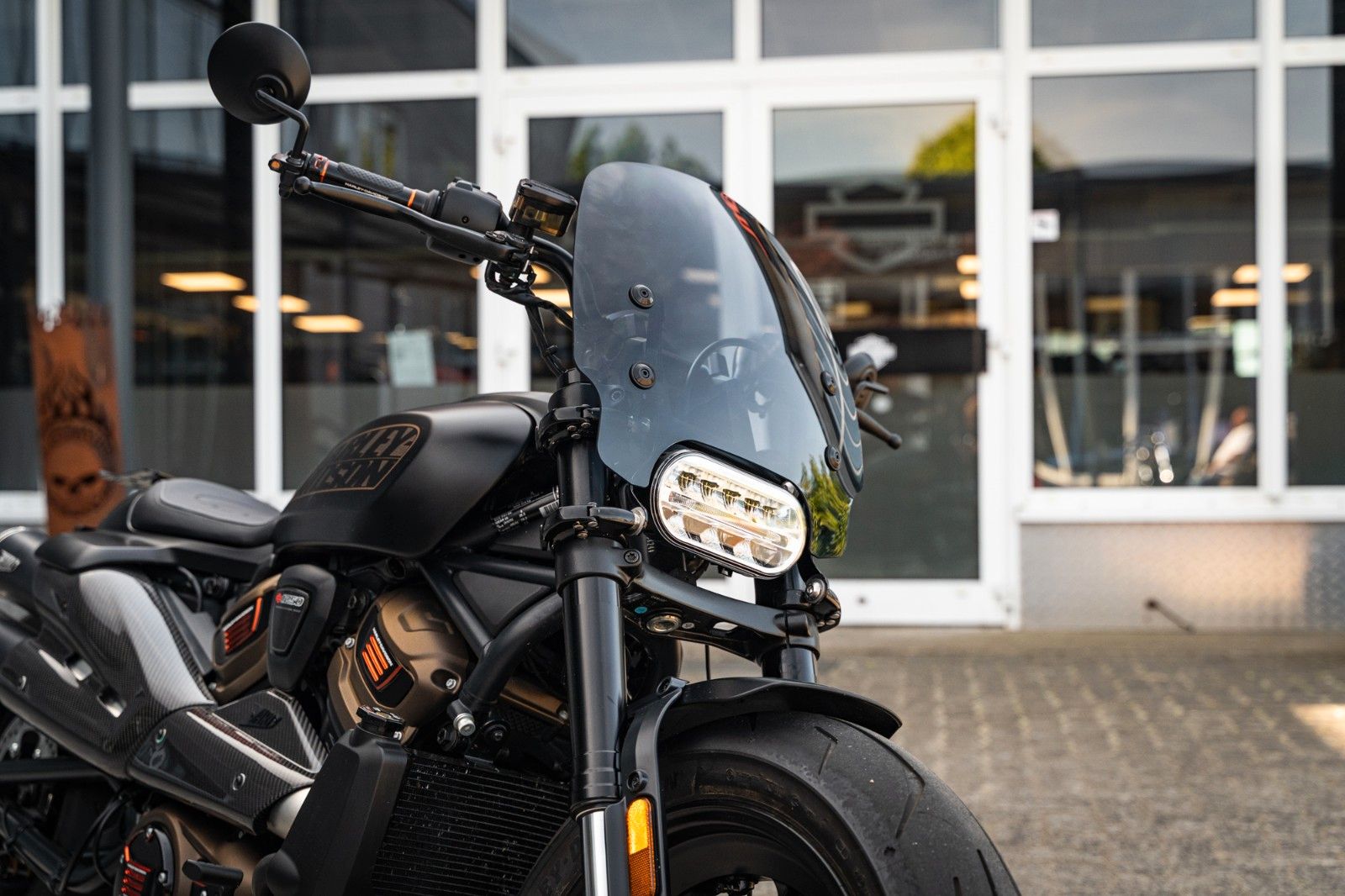 Fahrzeugabbildung Harley-Davidson SPORTSTER S RH1250S HD-Kiel 240er-Umbau