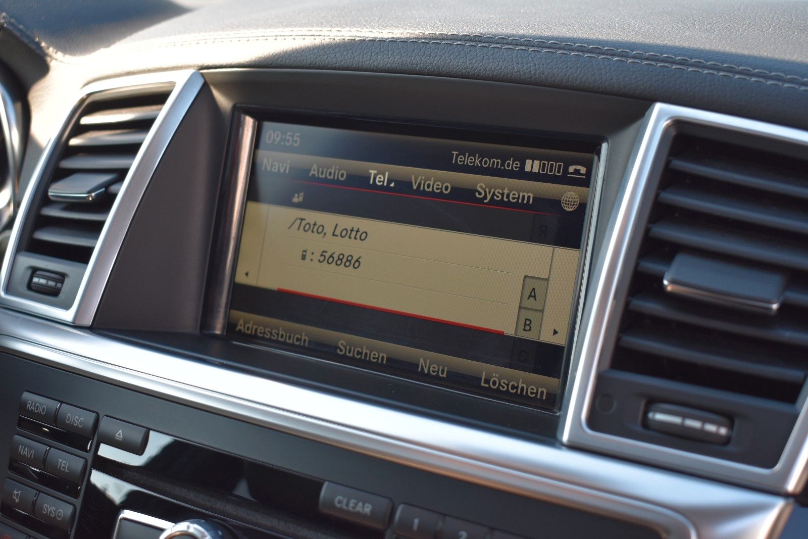 Fahrzeugabbildung Mercedes-Benz ML 350 CDI Display Fond H&K AHK Pano Softclose
