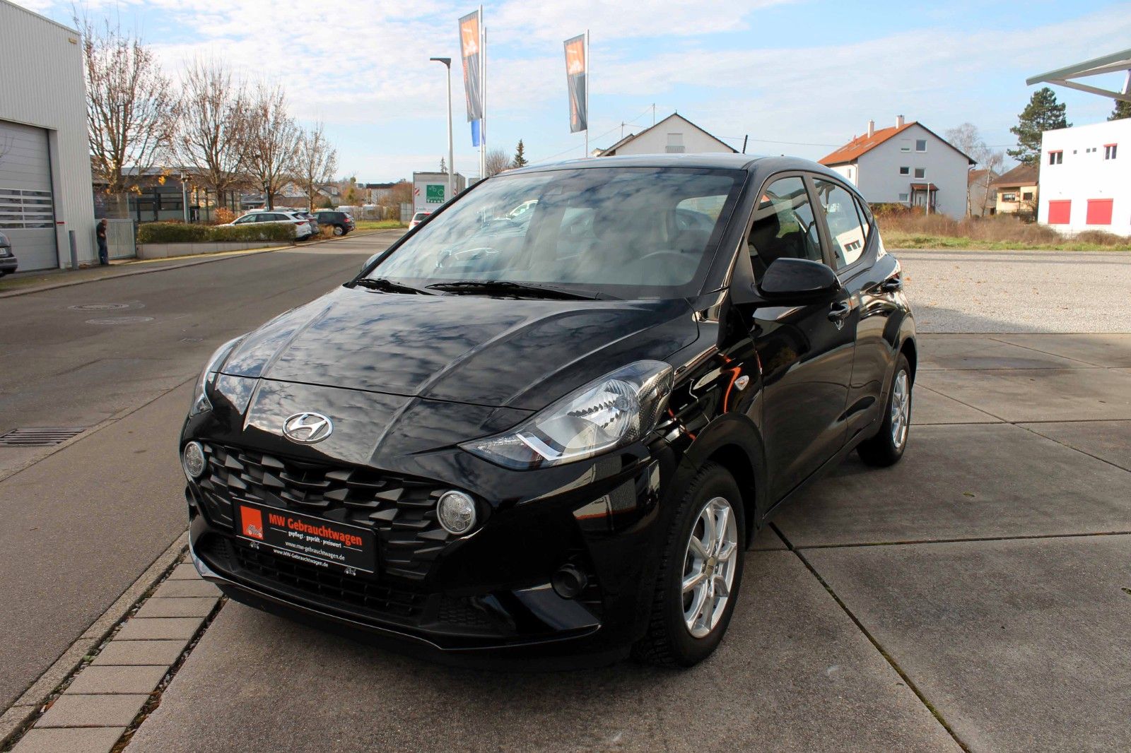 Fahrzeugabbildung Hyundai i10 Select TEMPO ABS eCall BT DAB FLA MFL