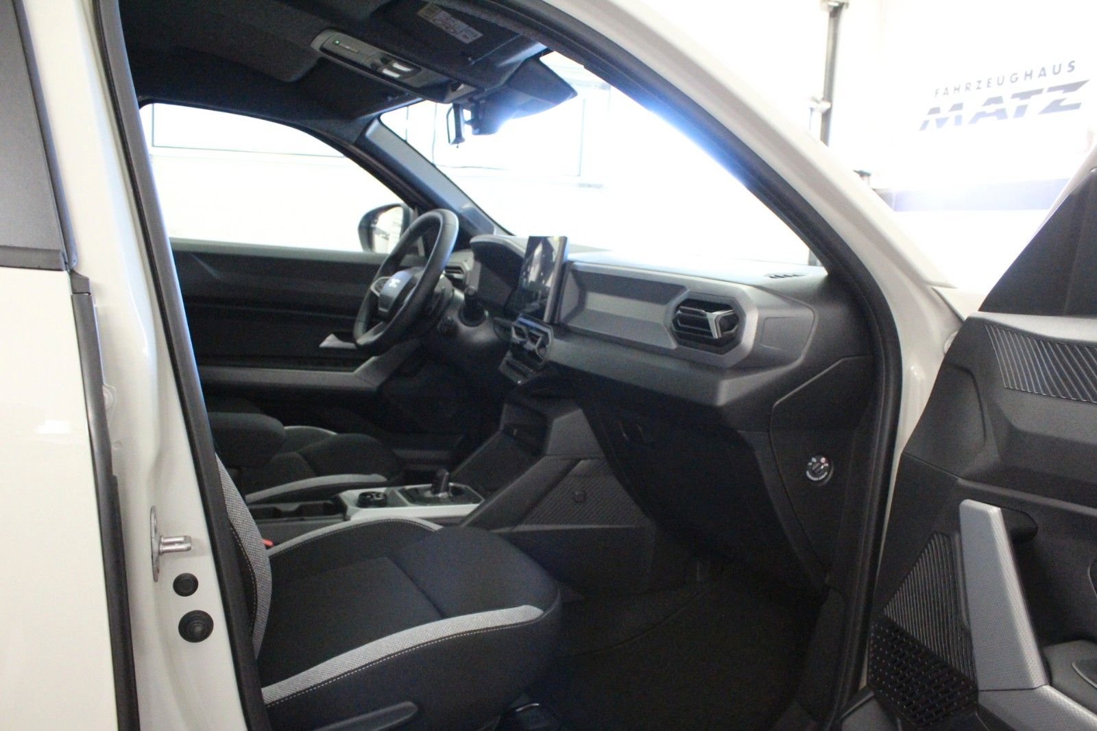 Fahrzeugabbildung Dacia Duster hybrid-G 150 4x4 Journey MY26