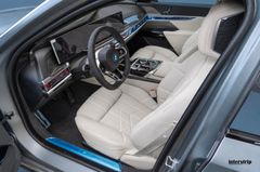 BMW M760 – 10 / 31