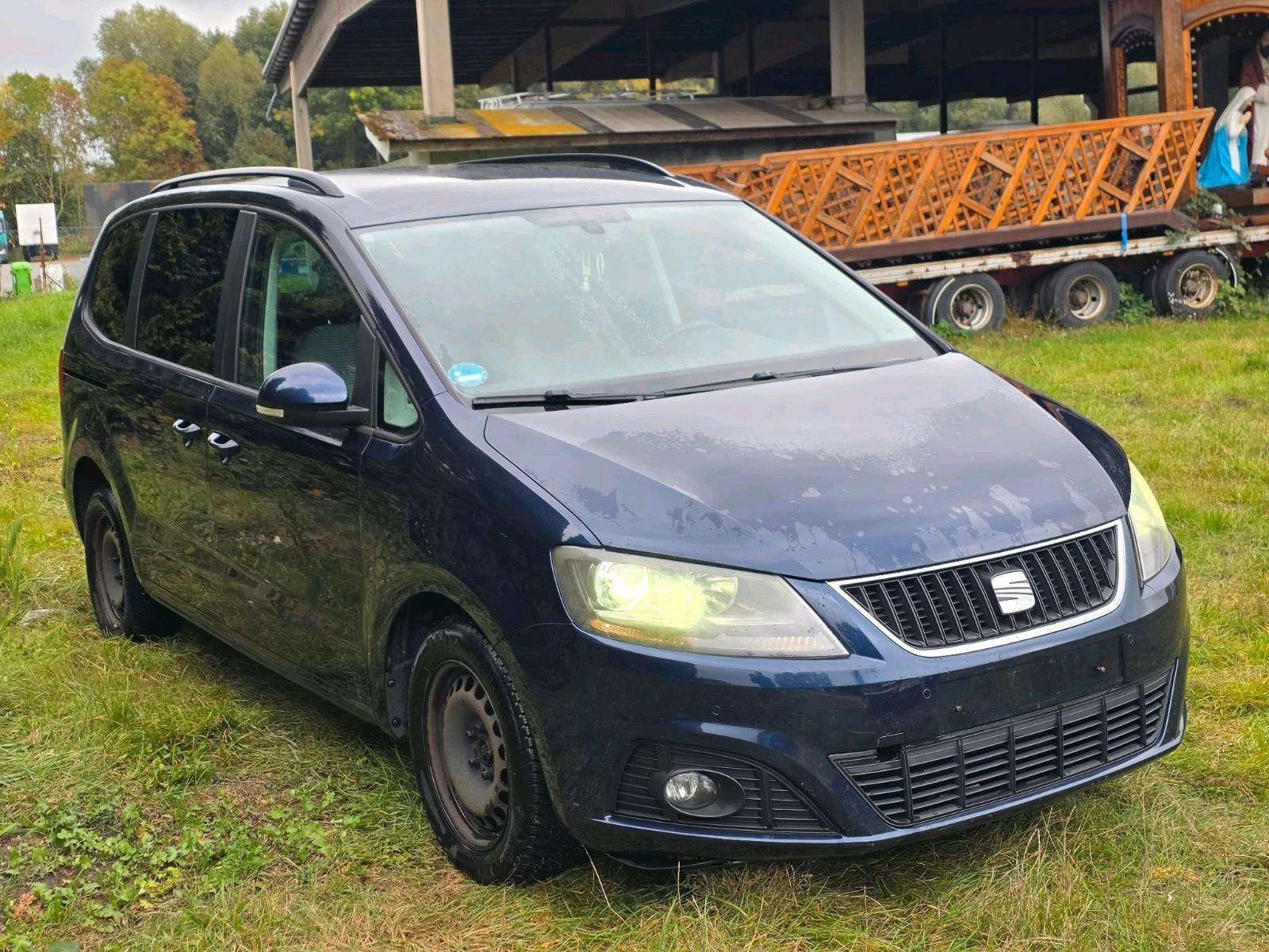 Seat Alhambra 2010 — interior