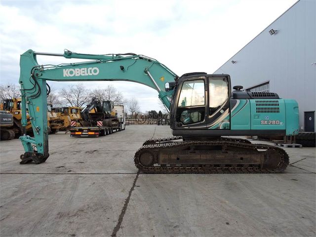 Kobelco SK260