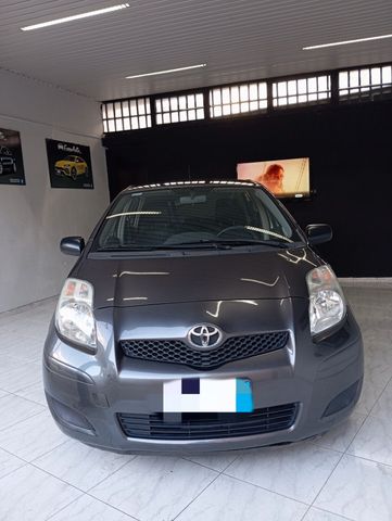 Toyota Yaris 1.0 benzina 2010 CON GARANZIA