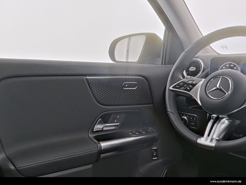 Mercedes-Benz GLA 220 4MATIC LED KAMERA SPURH WINTER ADVANCED foto 9