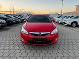 Opel Astra J Lim. 5-trg. Design Edition / EURO 5 - Opel Astra: Rot