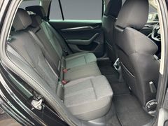 Fahrzeugabbildung Skoda Octavia Combi Style DSG Navi LED ACC Lane Kamera