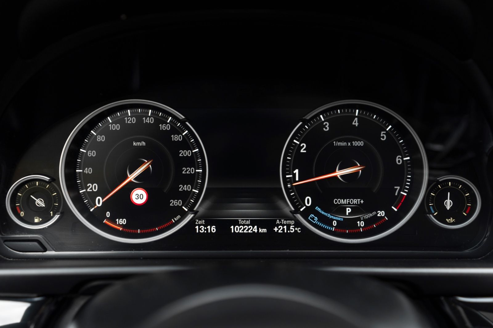 Fahrzeugabbildung BMW 550IX M-SPORTPAKET HUD B&O ACC HUD KAM TOTW