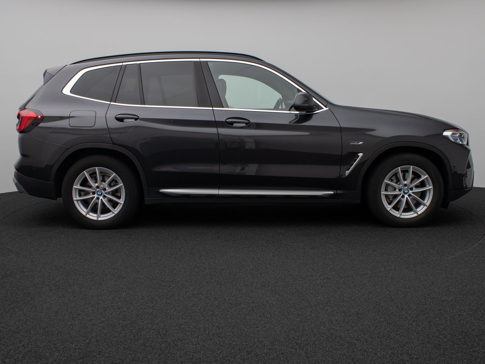 Fahrzeugabbildung BMW X3 xD30e Panorama Laser 360°HUD DAB HiFi Sport