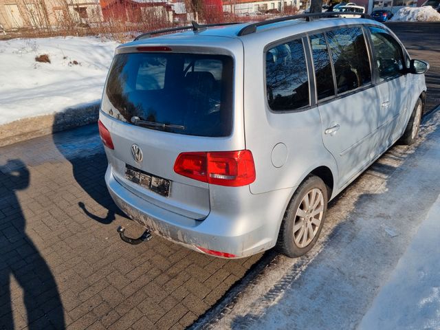 VW Touran Comfortline BMT*UNFALL* Bild 4