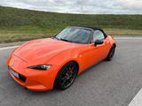 Mazda MX-5 2.0L 30th Anniversary - Mazda MX-5: Coupe