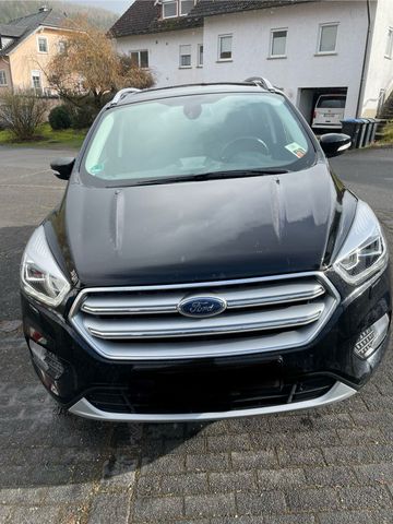 Ford Kuga Cool&Connect 1,5L EcoBoost 2x4  ...