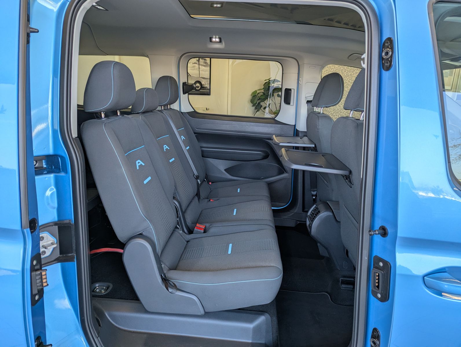 FORD Tourneo Connect L2 Active 7-Sitz Bi-LED Pano AHK - Image 15