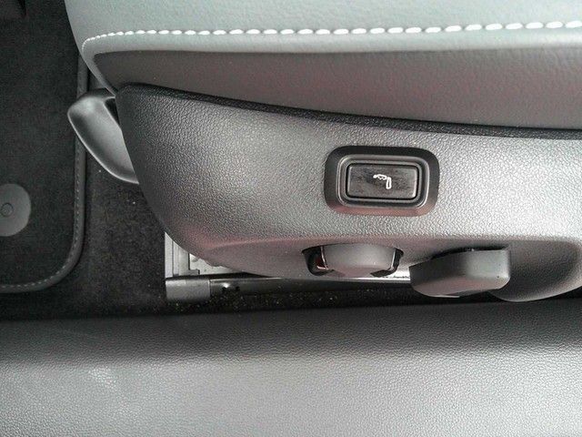 Volkswagen Passat Variant - Bild 17