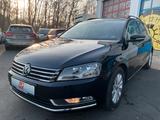 Volkswagen Passat Variant 2.0 TDI DSG Kamera AHK SHZ Klima