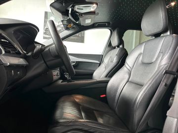Volvo XC90 - 4