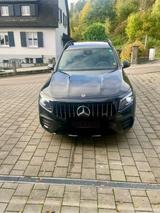 Mercedes-Benz GLB 35 AMG Mercedes-AMG GLB 35 4MATIC DCT Me... - schwarze Mercedes-Benz GLB 35 AMG