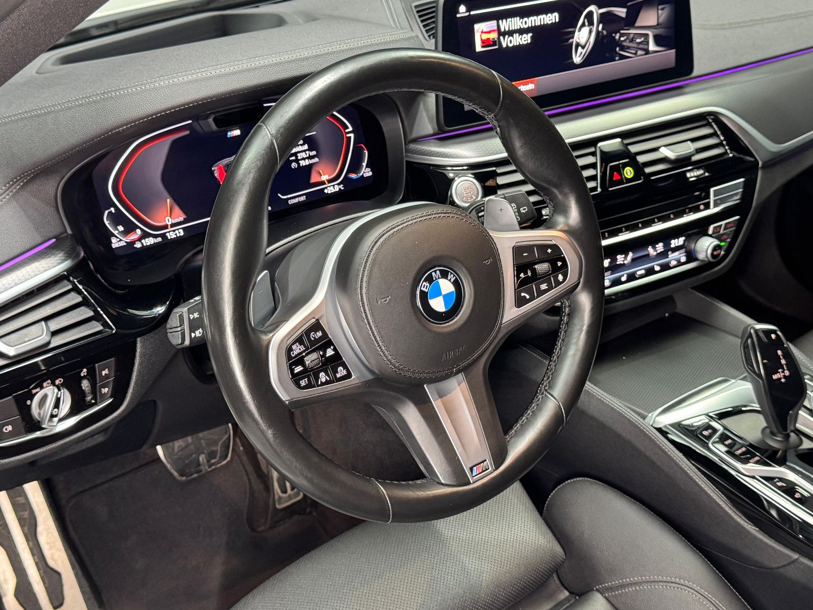 Fahrzeugabbildung BMW 530 d xDrive M Sport|360°|LASER|HUD|