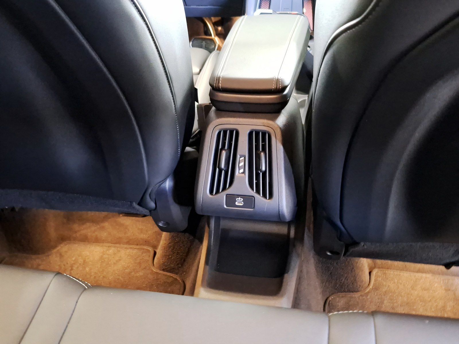 BMW 220 Active Tourer - Bild 17