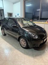 Renault Twingo 1.2 Miss Sixty Limited Edition - : Sixt