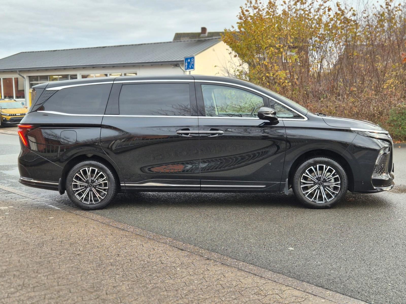DFSK Forthing 9 HEV Luxus-Van, Massage, 7-Sitzer