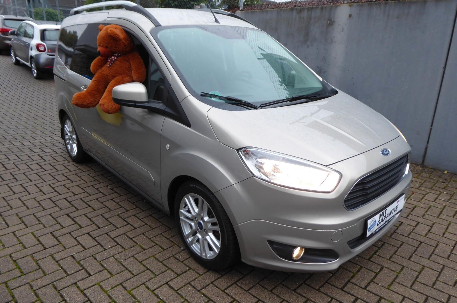 Ford Tourneo Courier Titanium original 47.300 km!