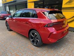 Fahrzeugabbildung Opel Astra L Lim. 5-trg. Elegance Plug-in-Hybrid