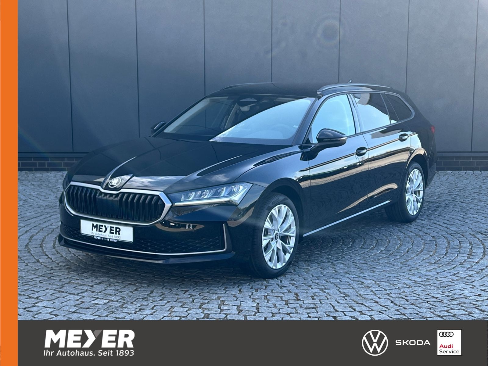 Fahrzeugabbildung SKODA Superb Combi Selection 2.0 TDI DSG *AHK, Navi, 1