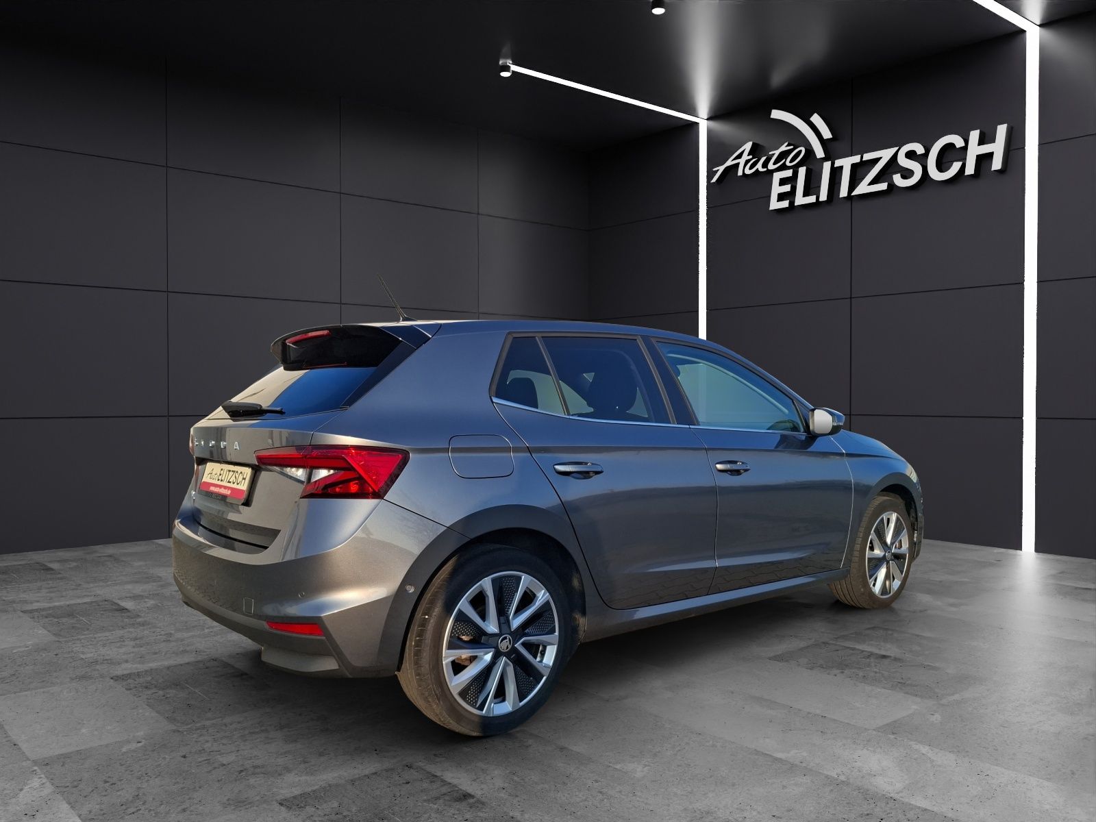 Fahrzeugabbildung SKODA Fabia TSI Style LED Navi AID ACC RFK SH LM