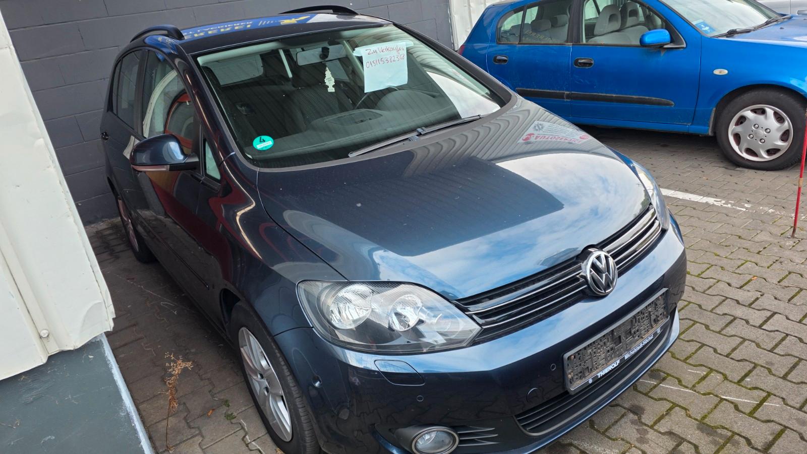 Volkswagen Golf Plus 2009 — interior