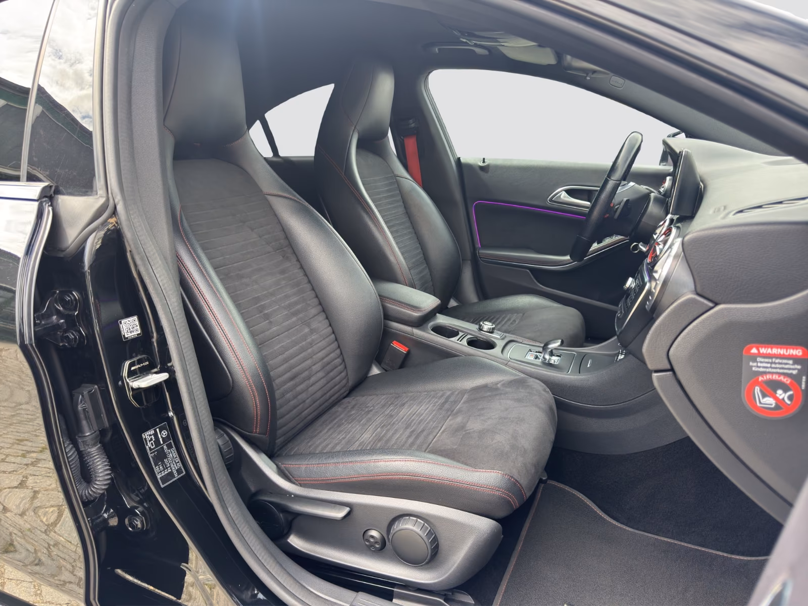 Mercedes-Benz CLA 45 AMG  4Matic * Sound System HK *
