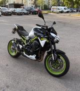 Kawasaki Z900 / sehr gepflegt / 1. Hand / wenig KM - Offers