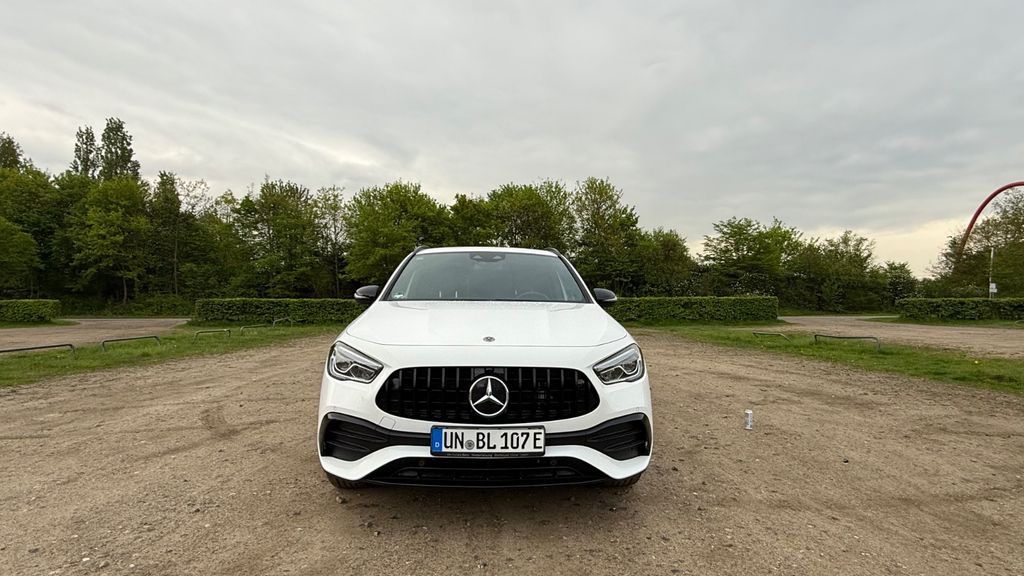 Image of Mercedes-Benz GLA 250