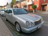 Mercedes-Benz E300 Turbodiesel Avantgarde OM606 - Mercedes-Benz E 300: Turbo
