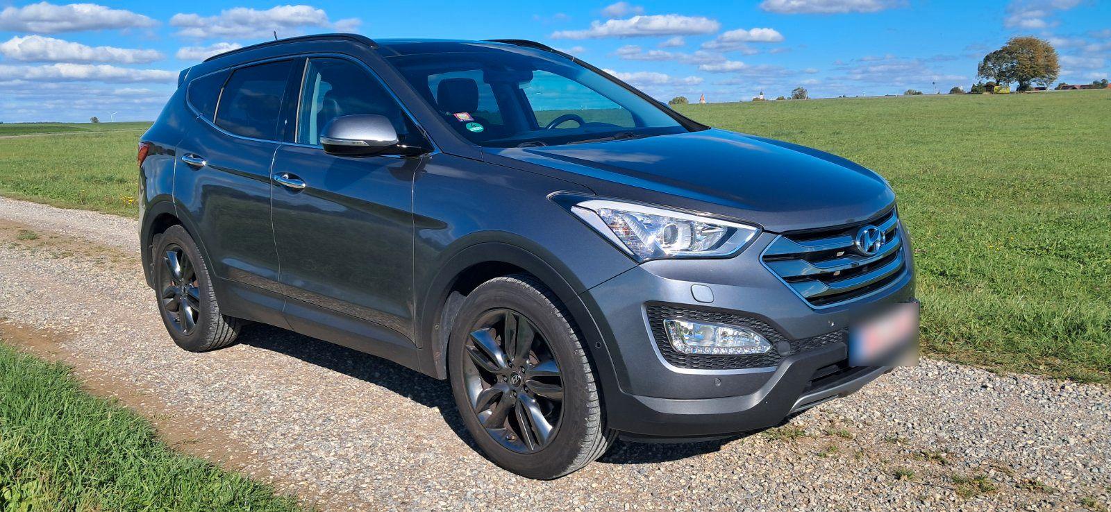 Hyundai SANTA FE