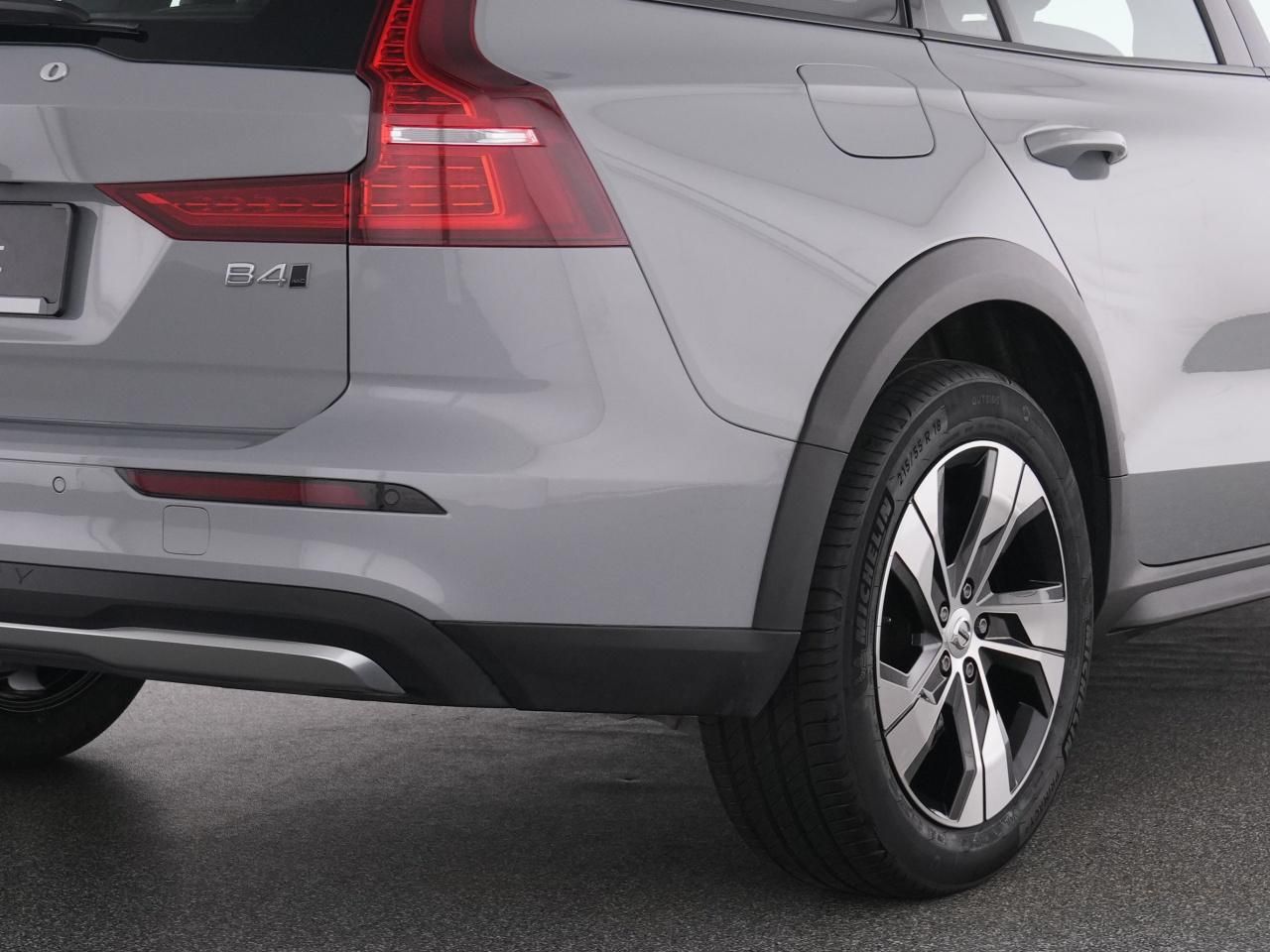 Volvo V60 Cross Country B4 AWD Plus+WINTERPAK+RFK+ foto 10
